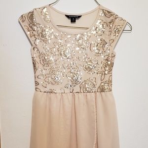 Beige & Gold Holiday dress size 7-8, sequin roses